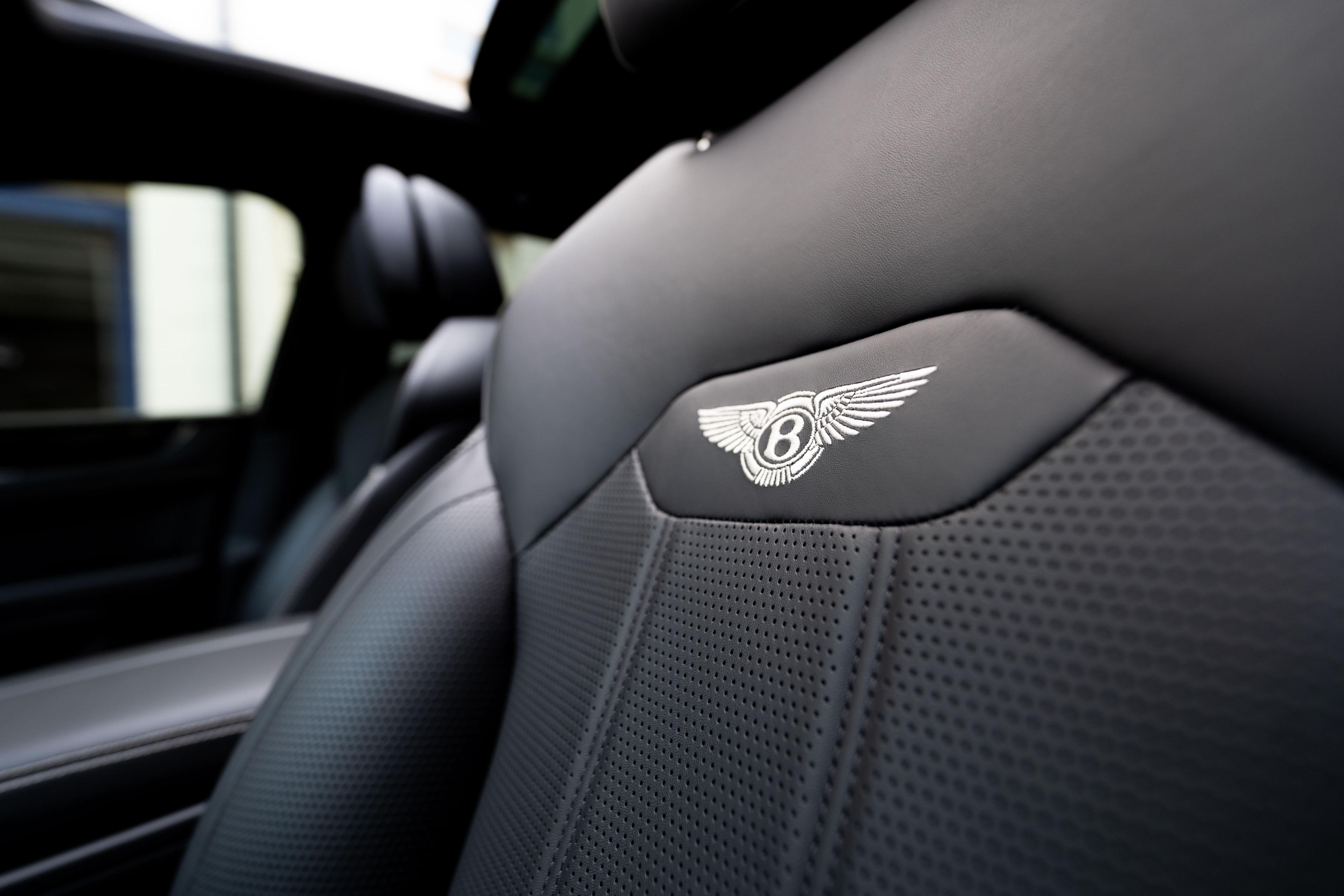 Bentley Bentayga interior 2