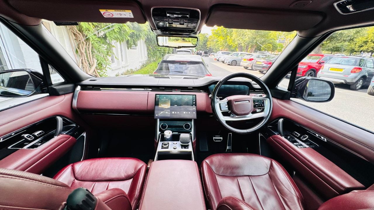 Range Rover Autobiography luxury interior