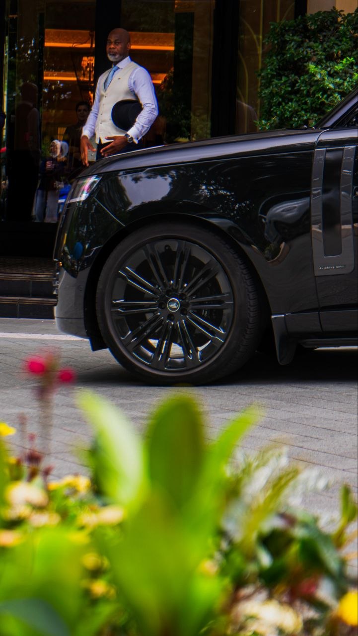 Range Rover Autobiography interior view 6
