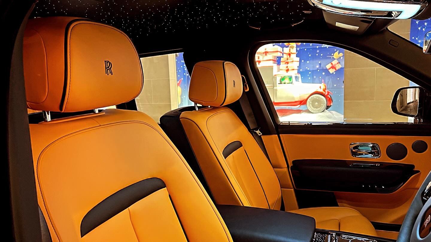 Rolls-Royce Ghost interior view 4