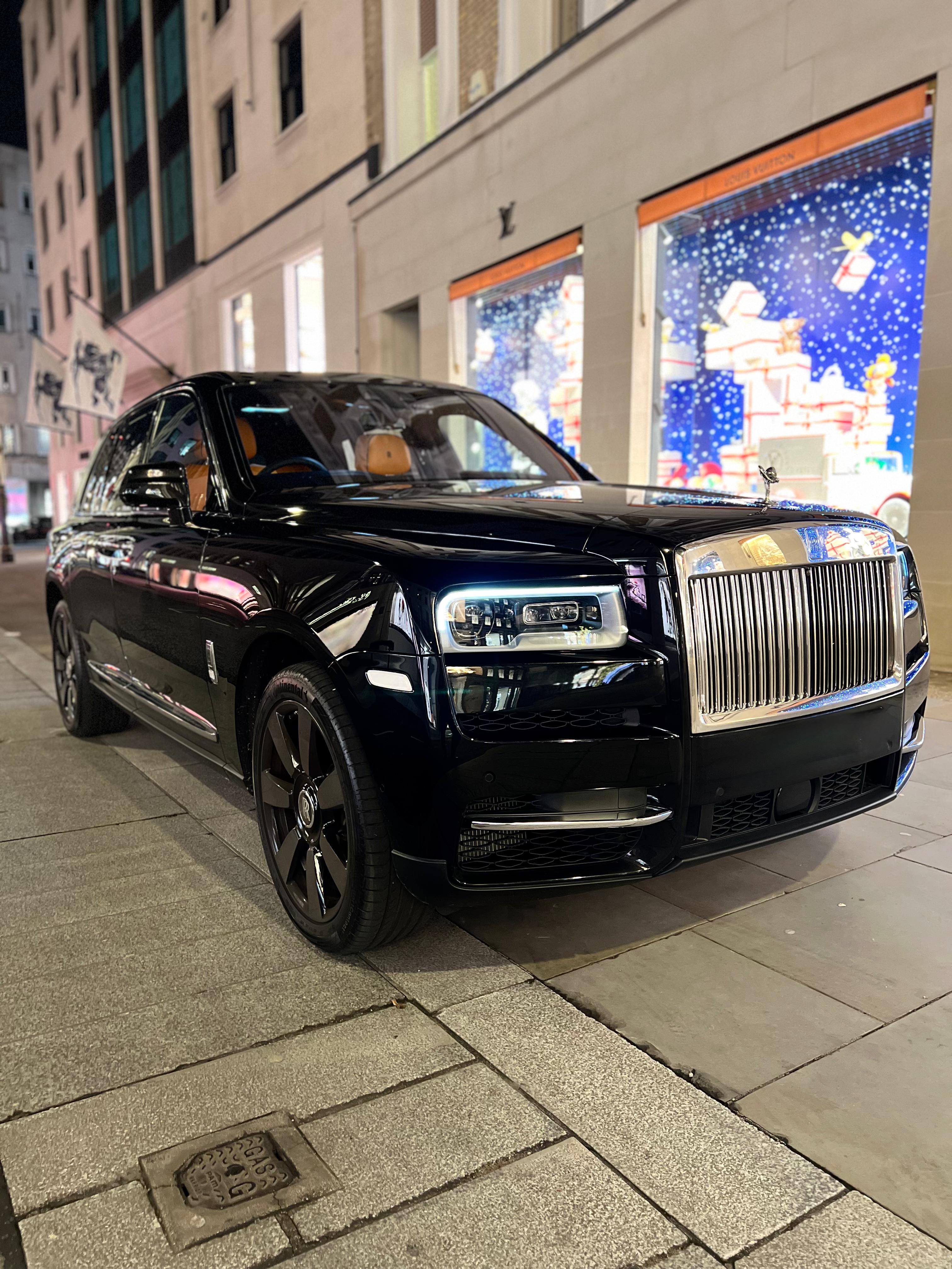 Rolls-Royce Ghost interior view 5