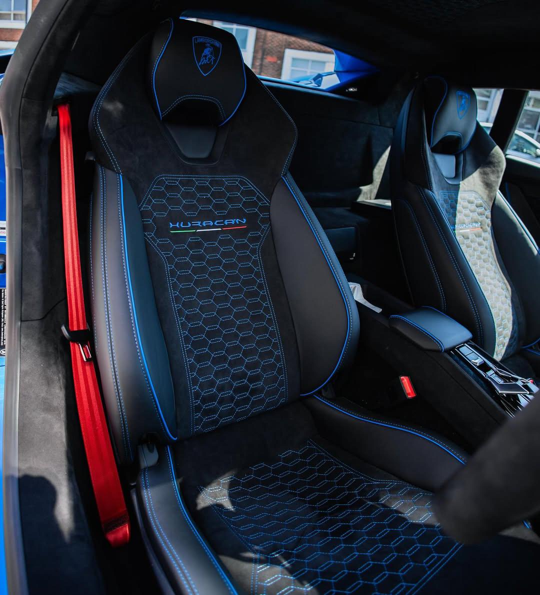 Lamborghini Huracan Interior